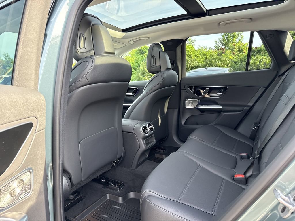 New 2025 Mercedes-Benz GLC 350e 4MATIC image 13