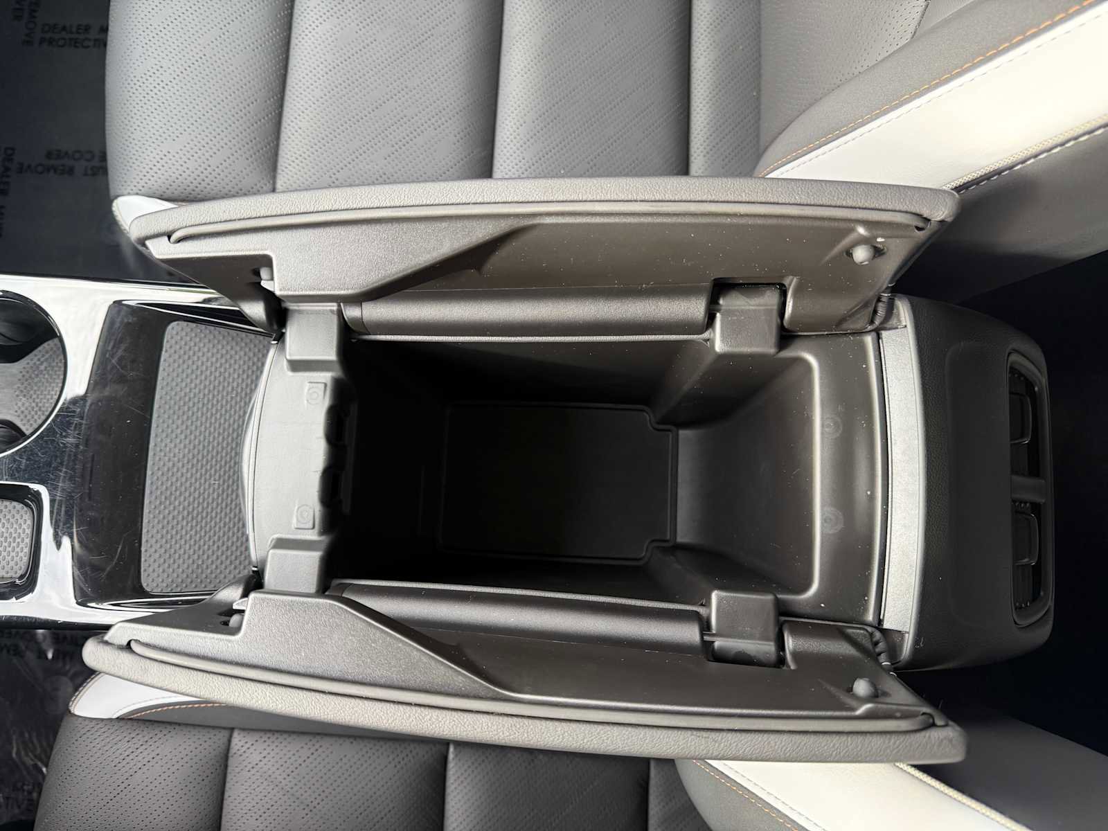 Used 2025 Buick Envision Sport Touring image 28