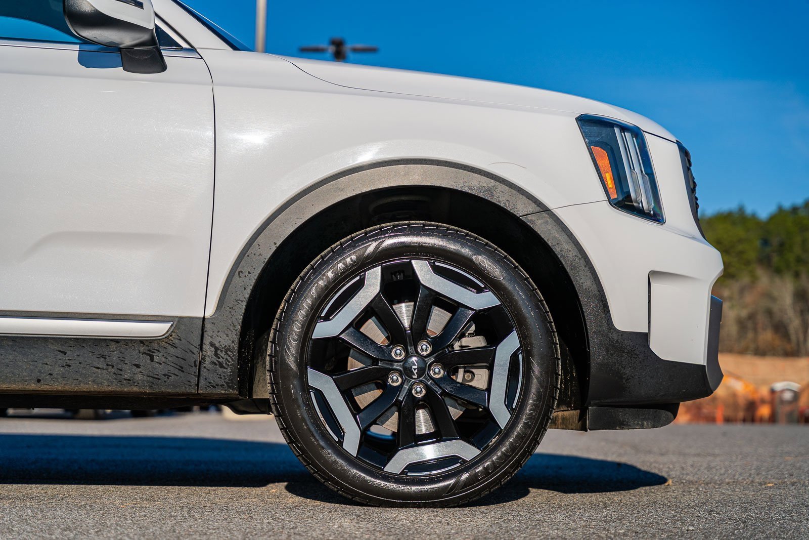 Used 2023 Kia Telluride S w/ S Sunroof Package image 9