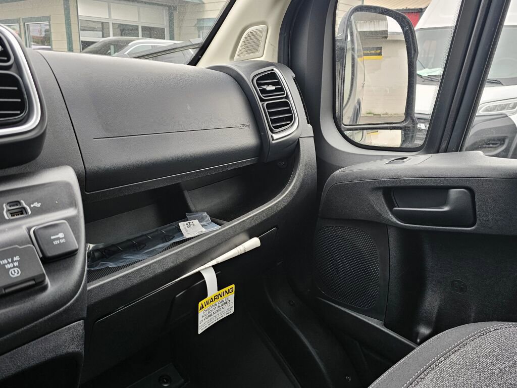 New 2025 RAM ProMaster 2500 w/ Quick Order Package 22G SLT image 23