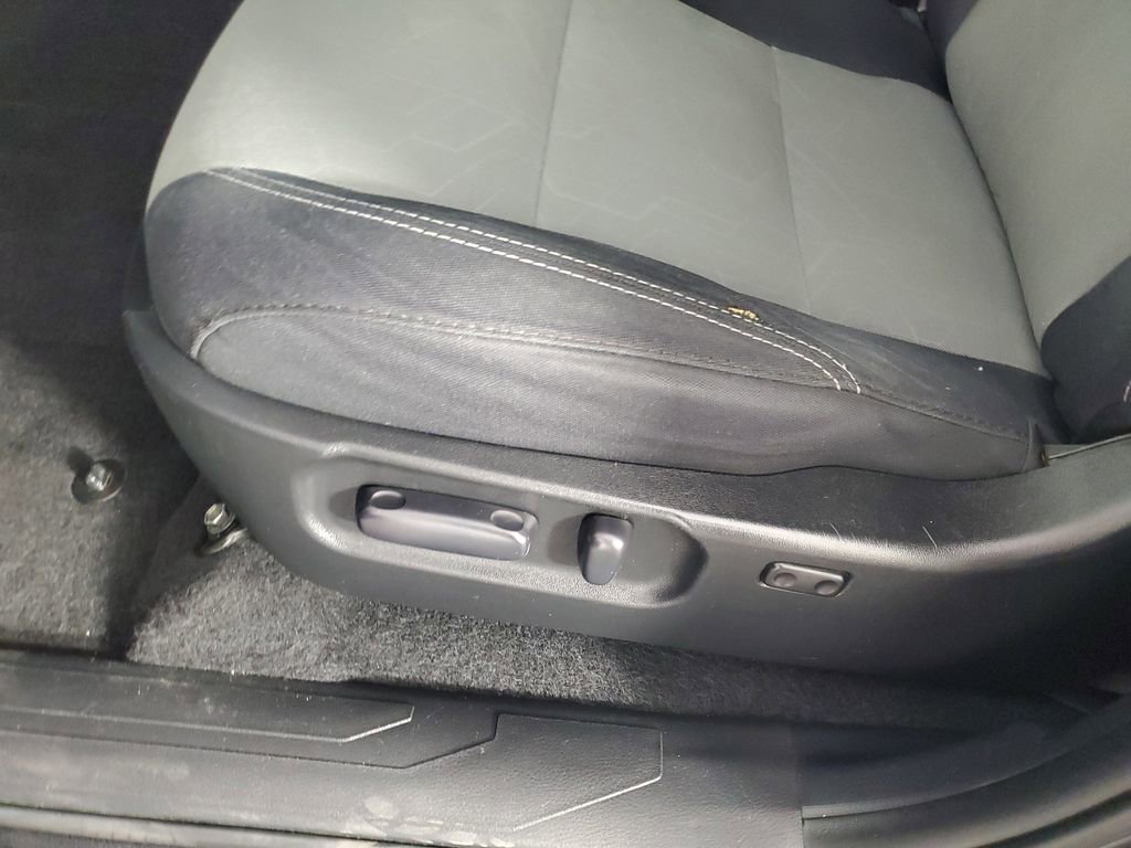 Used 2021 Toyota Tacoma TRD Sport w/ Technology Package image 30