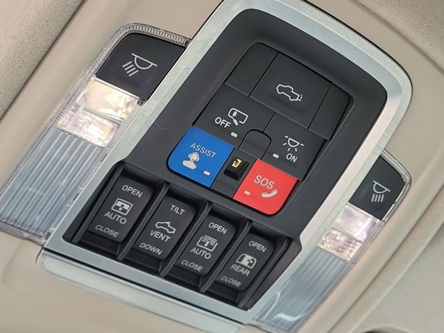 Used 2022 RAM 1500 Limited image 34