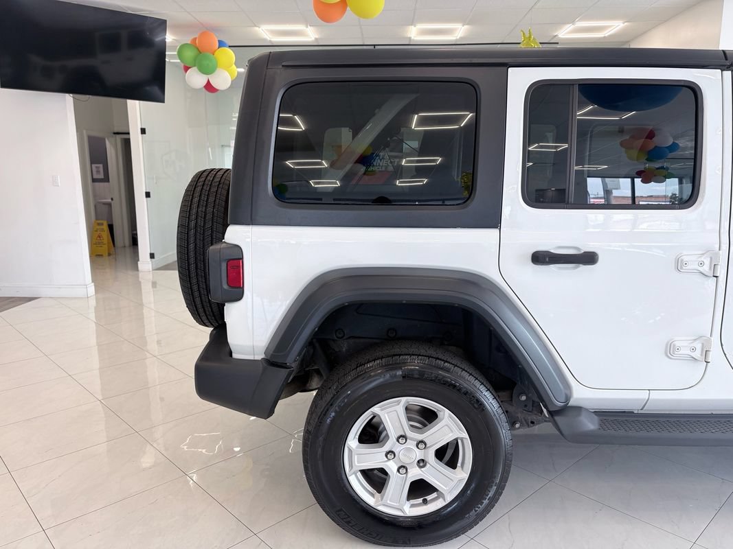 Used 2018 Jeep Wrangler Unlimited Sport S AWD/4WD image 8