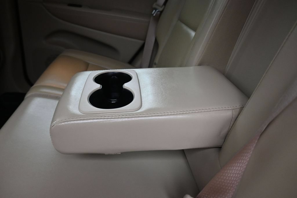 Used 2019 Jeep Grand Cherokee Limited AWD/4WD image 34