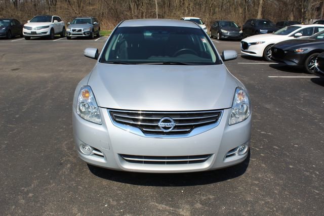Used 2011 Nissan Altima 3.5 SR image 9