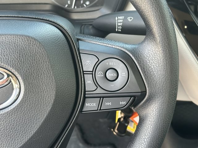 Certified 2025 Toyota Corolla LE FWD image 14