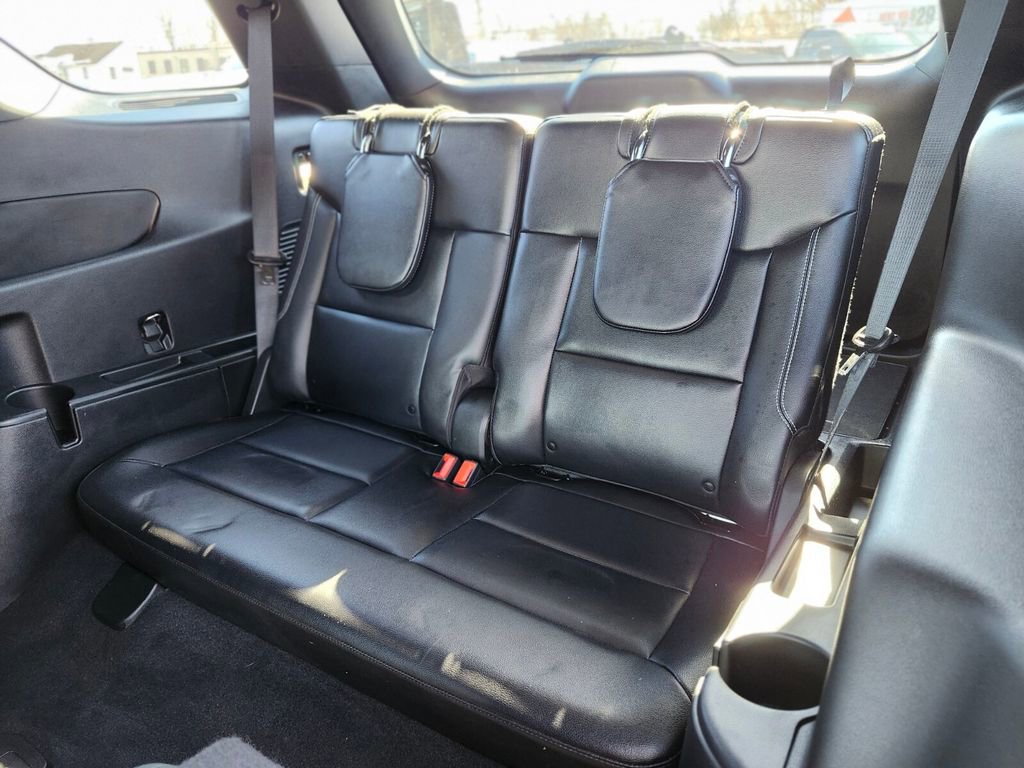 Used 2020 Ford Explorer ST w/ Premium Technology Package image 18