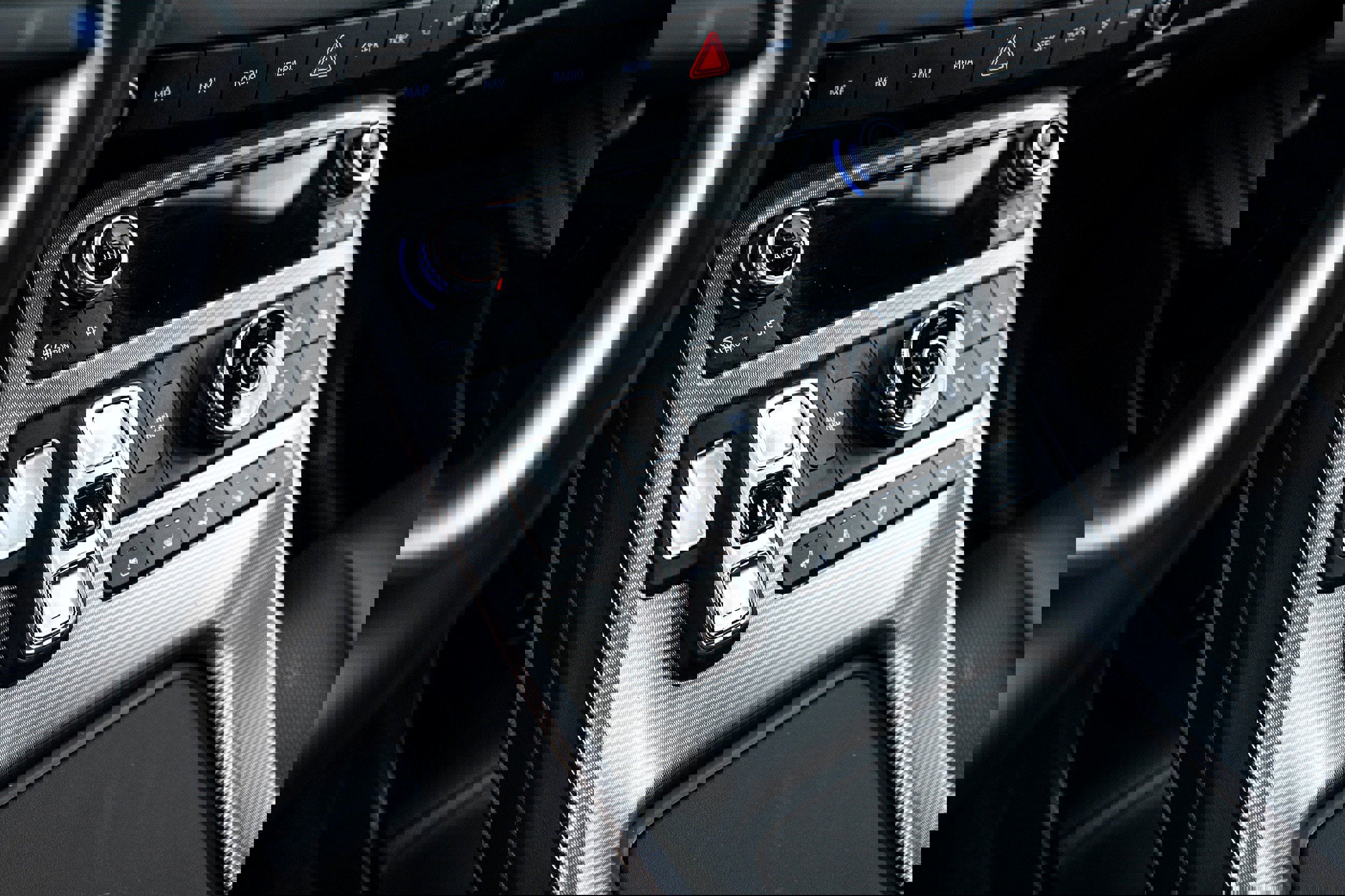 Used 2024 Hyundai Palisade Calligraphy image 10