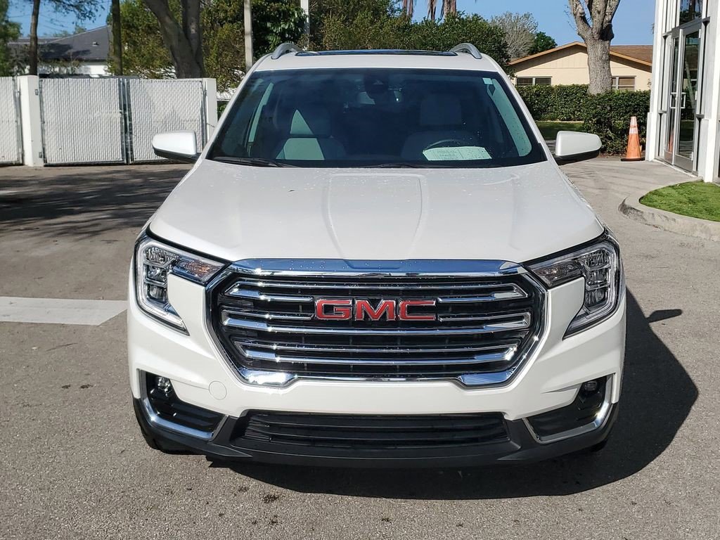 Certified 2023 GMC Terrain SLT w/ LPO, Floor Liner Package FWD image 5