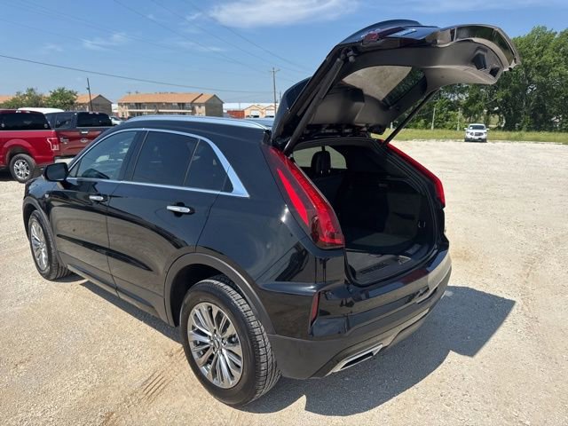 Used 2025 Cadillac XT4 Premium Luxury FWD image 17
