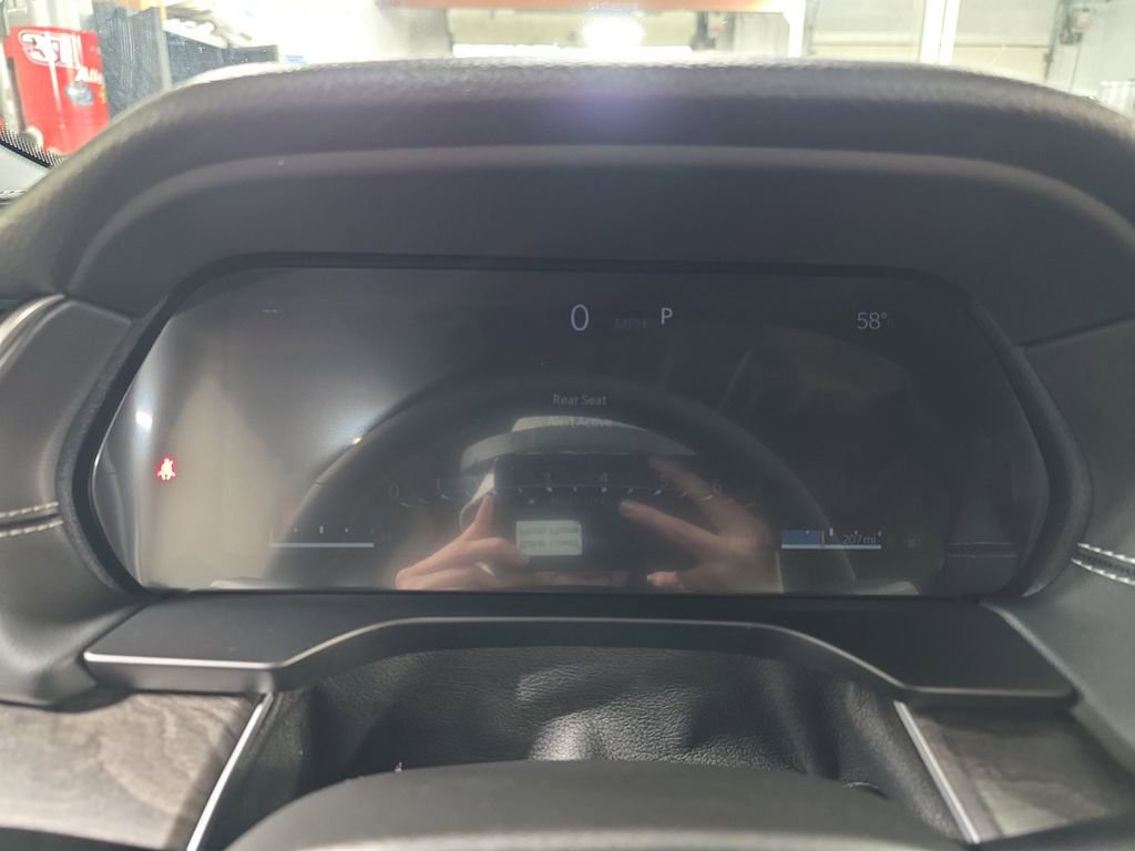 Used 2025 Jeep Grand Cherokee Limited w/ Luxury Tech Group II image 19