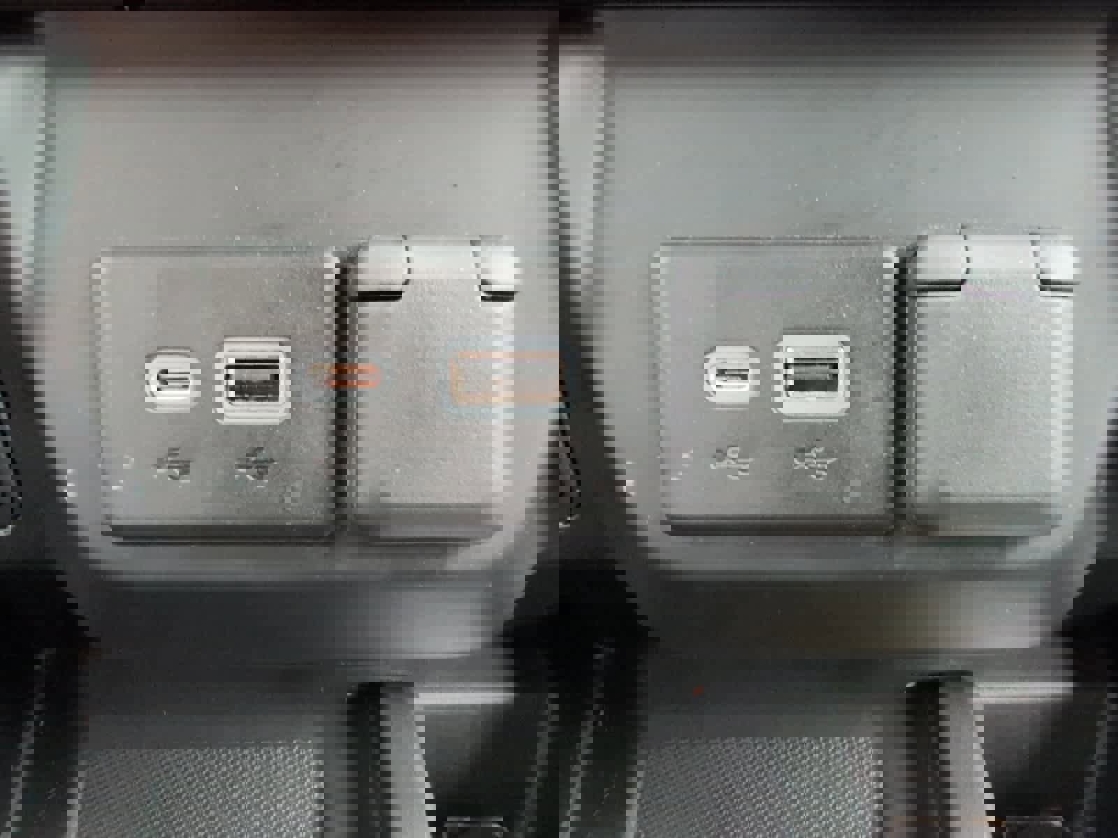 Used 2020 GMC Sierra 1500 AT4 w/ AT4 Premium Package image 27