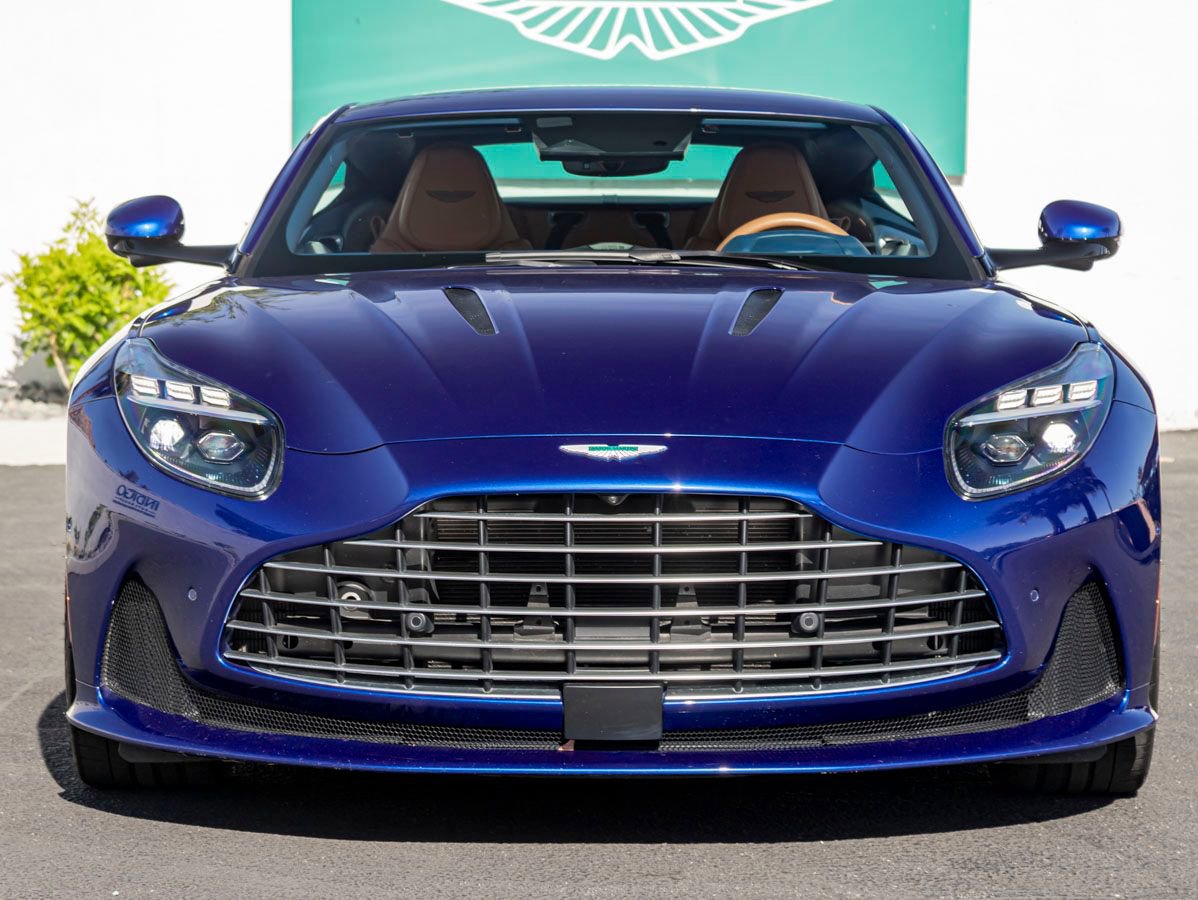 Used 2024 Aston Martin DB12 Coupe RWD image 7