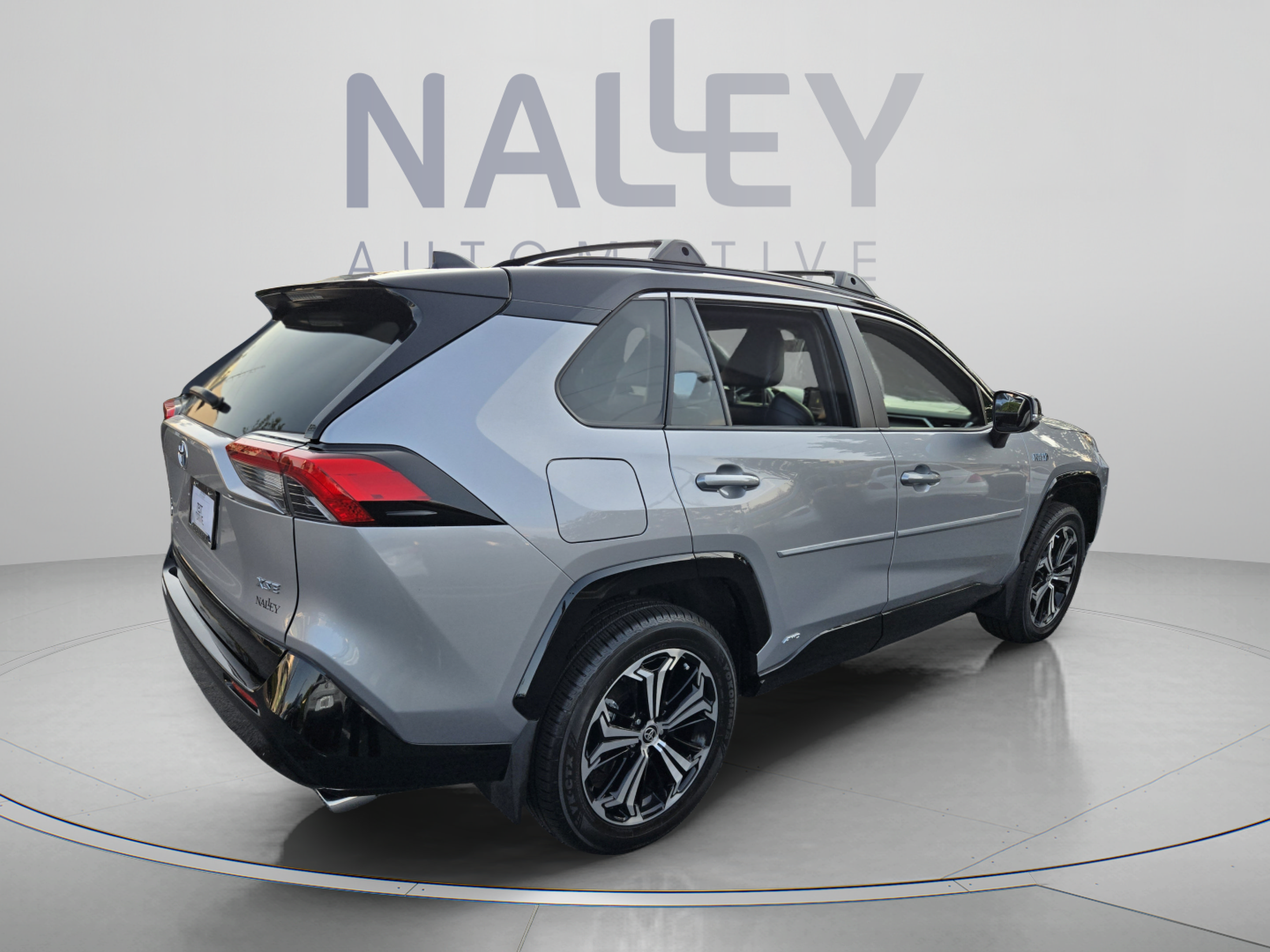 Used 2022 Toyota RAV4 XSE w/ Protection Package (TMS) AWD/4WD image 5