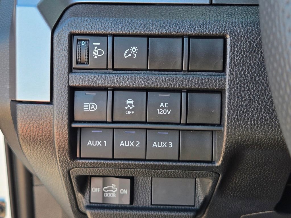 Used 2024 Toyota Tacoma TRD Sport w/ TRD Sport Upgrade Package AWD/4WD image 23