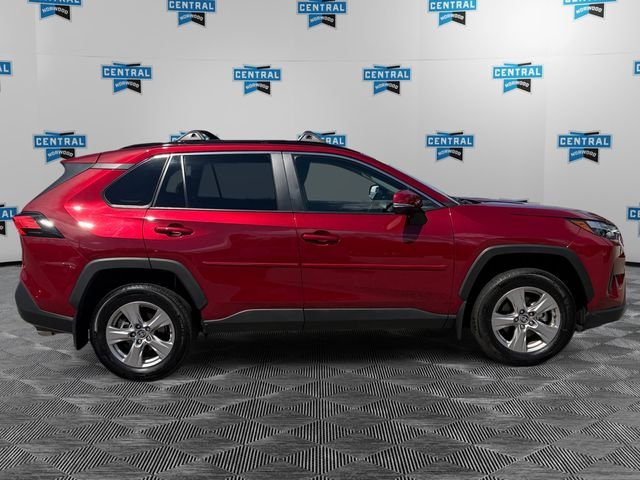 Used 2025 Toyota RAV4 XLE AWD/4WD image 6