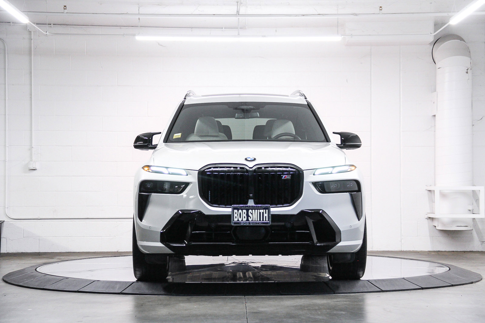 Used 2026 BMW X7 M60i AWD/4WD image 2