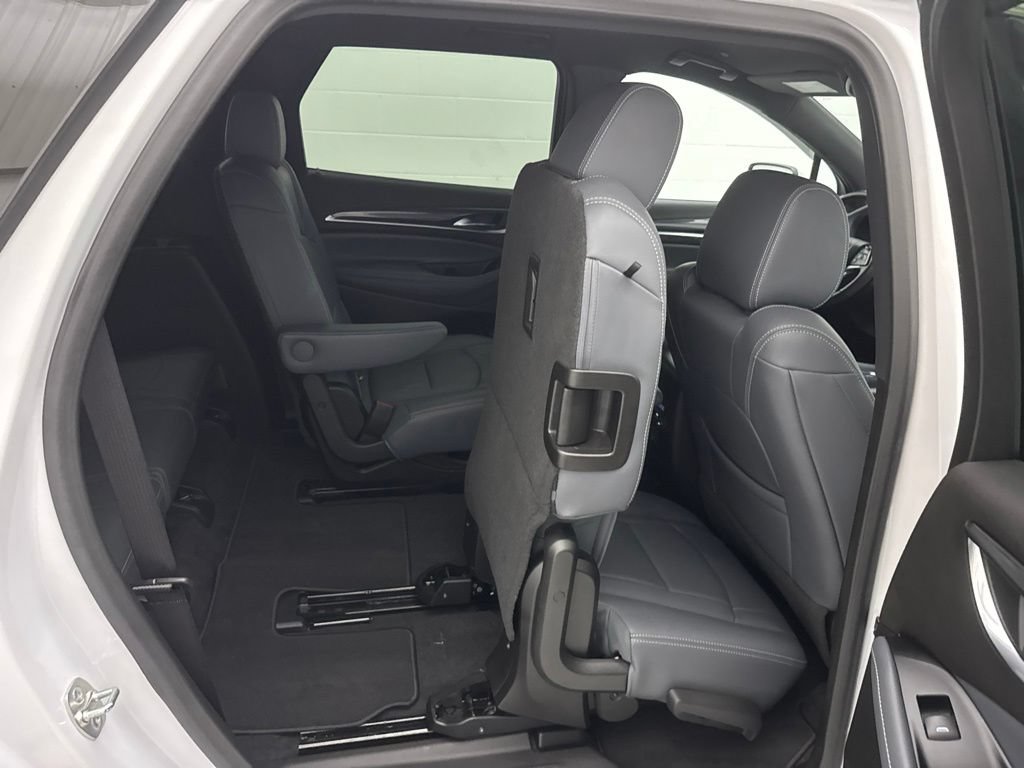 Used 2024 Buick Enclave Essence w/ Sport Touring Edition FWD image 58