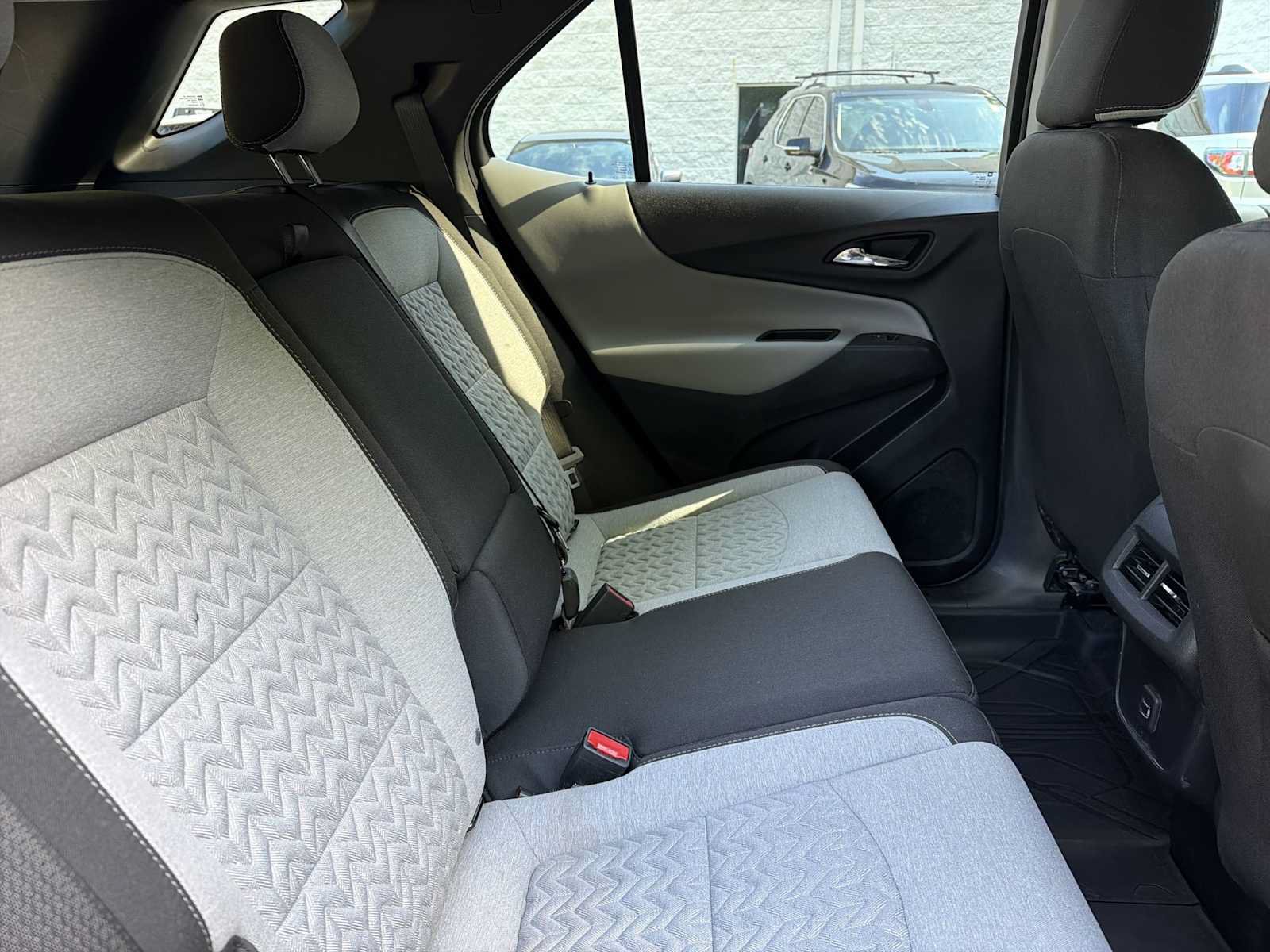 Used 2023 Chevrolet Equinox LS w/ LS Convenience Package AWD/4WD image 25