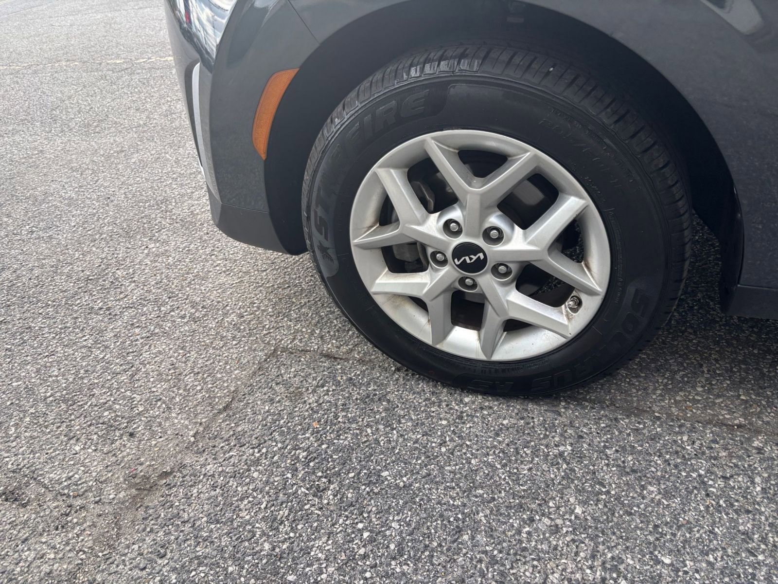 Used 2025 Kia Soul LX w/ LX Technology Package FWD image 28