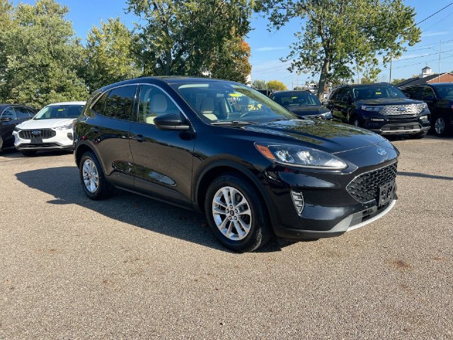 Used 2020 Ford Escape SE FWD image 18