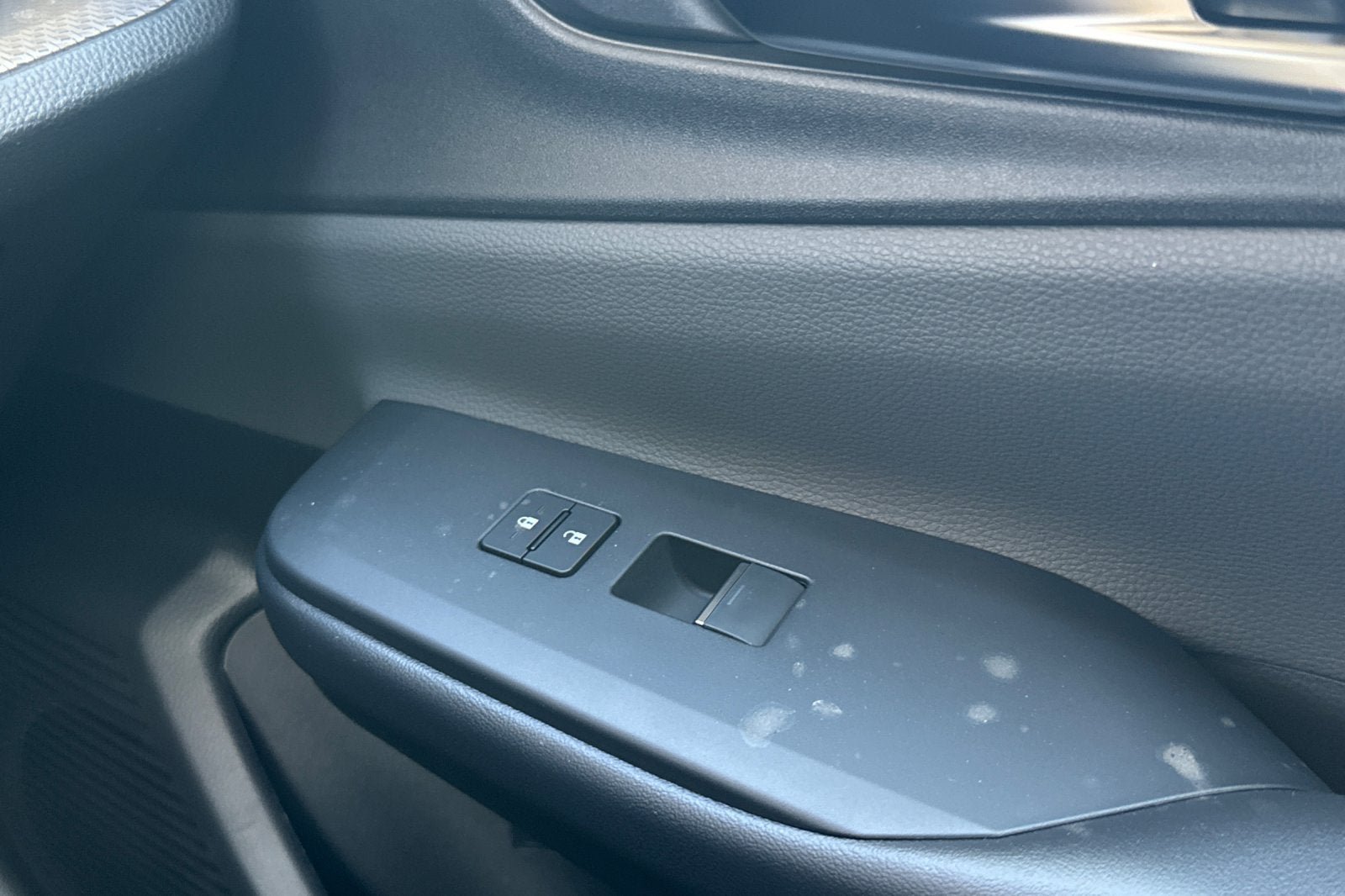 New 2027 Toyota Prius XLE FWD image 17