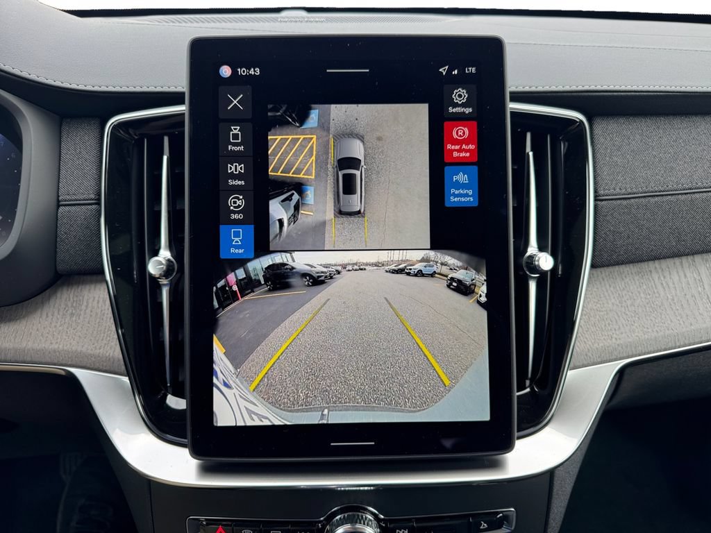 New 2026 Volvo XC90 B6 Ultra w/ Protection Package AWD/4WD image 22