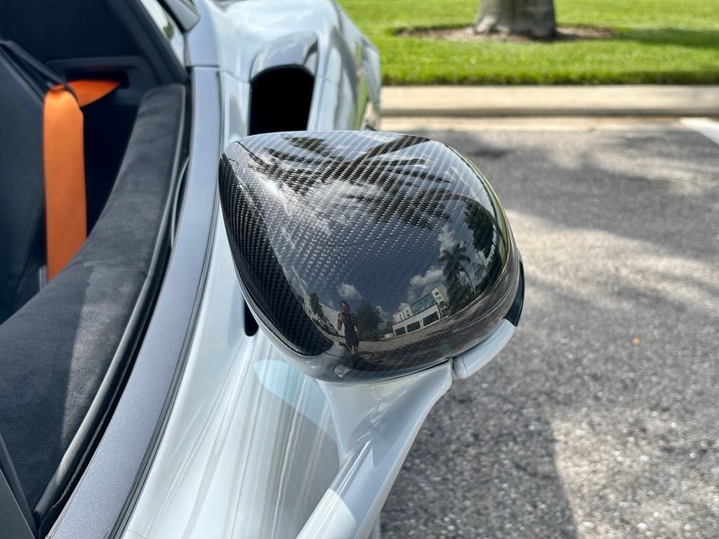 Used 2020 McLaren 600LT Spider RWD image 27