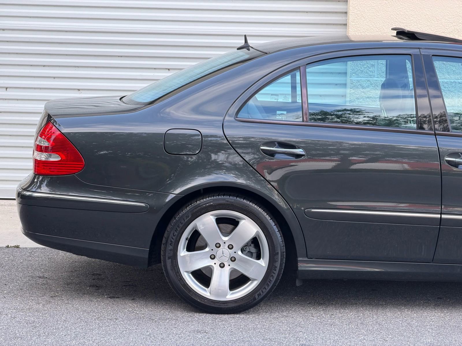Used 2003 Mercedes-Benz E 500 Sedan image 37