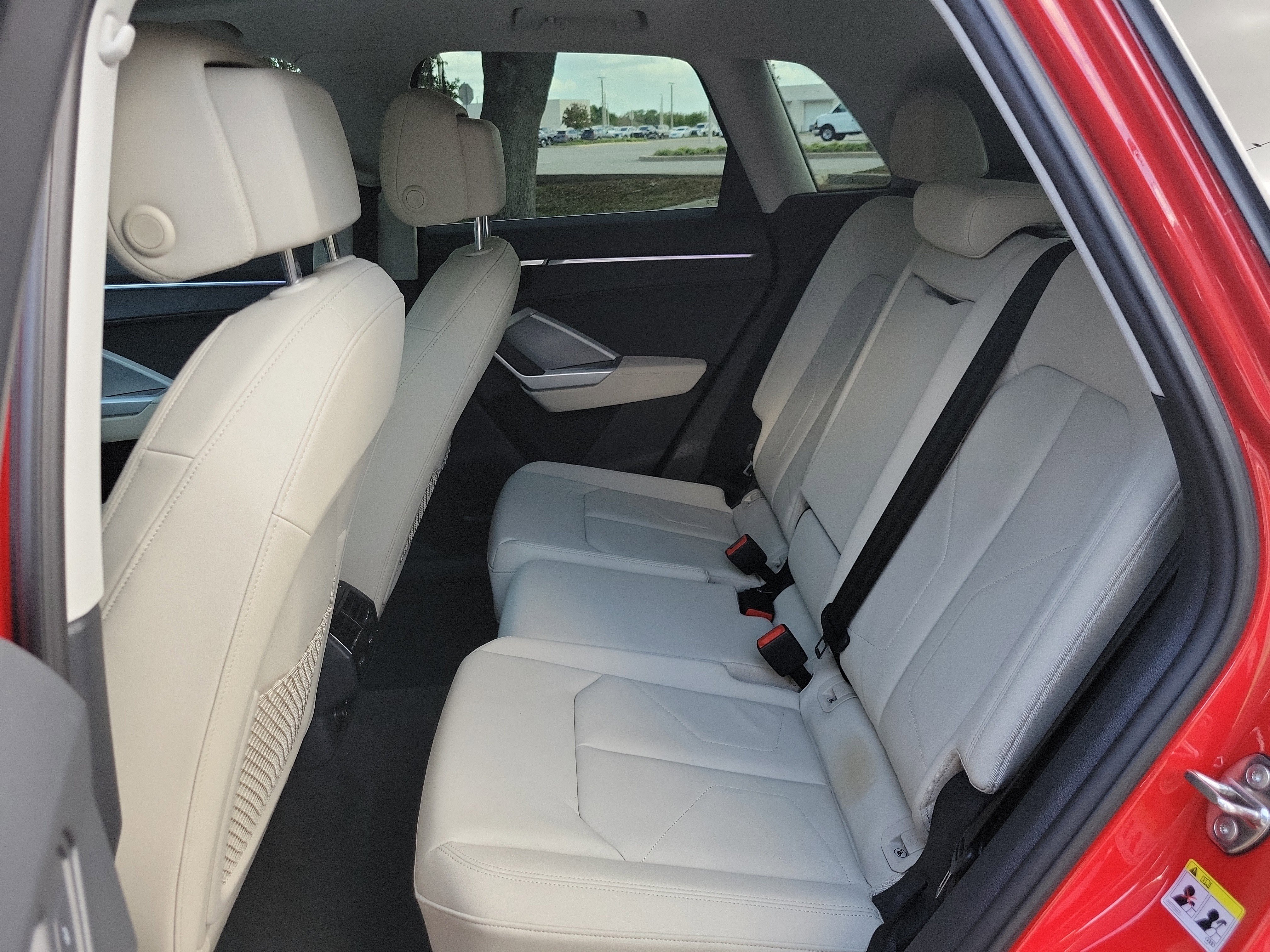 Used 2021 Audi Q3 2.0T Premium Plus w/ Premium Plus Package image 16