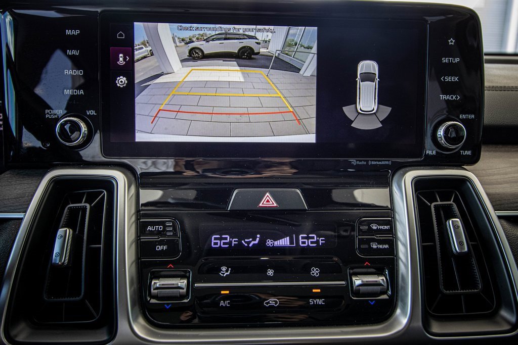 Used 2023 Kia Sorento S w/ Panoramic Sunroof Package image 5