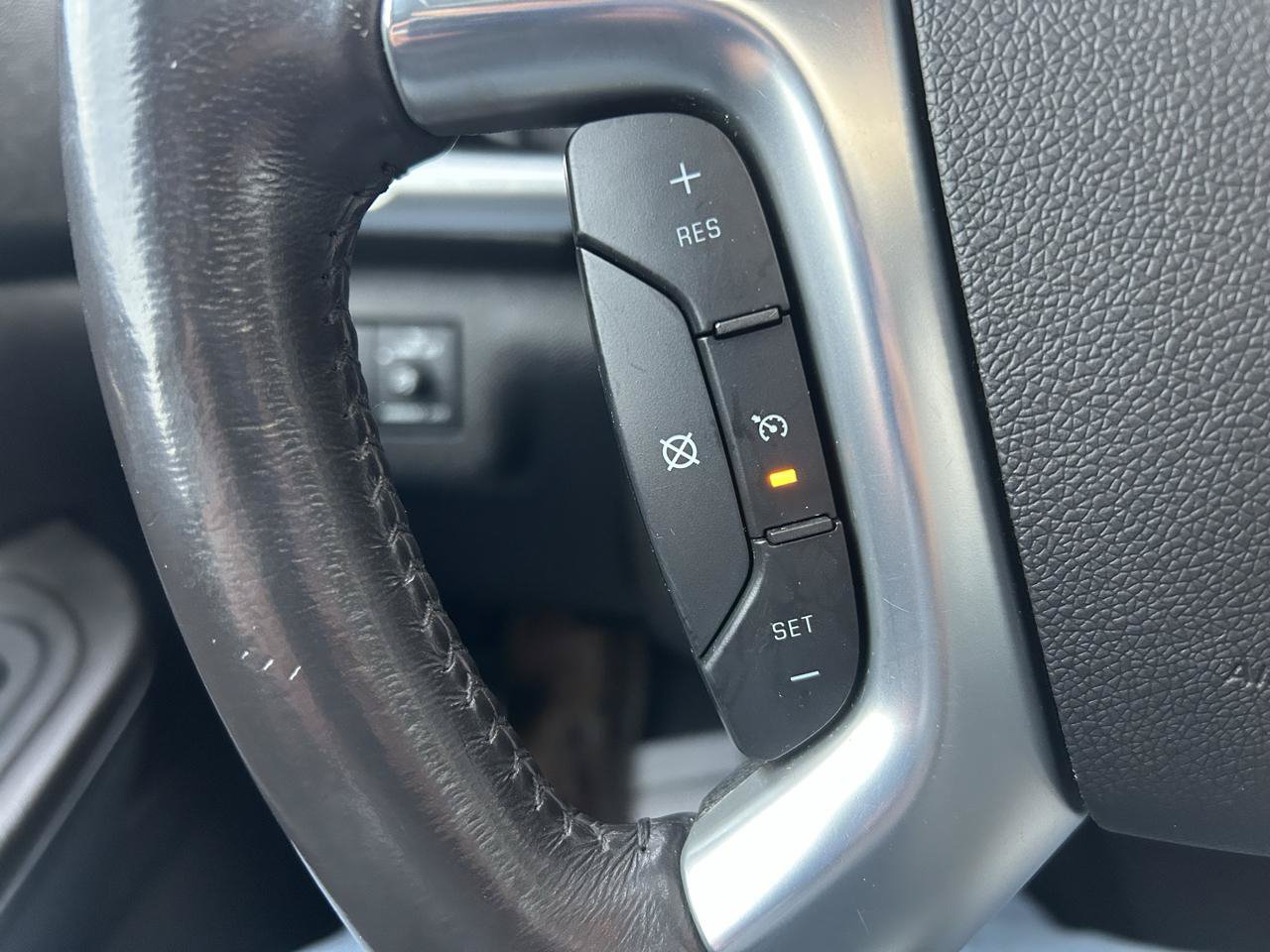 Used 2015 GMC Acadia SLE AWD/4WD image 20