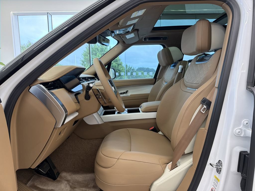 New 2026 Land Rover Range Rover SV AWD/4WD image 3