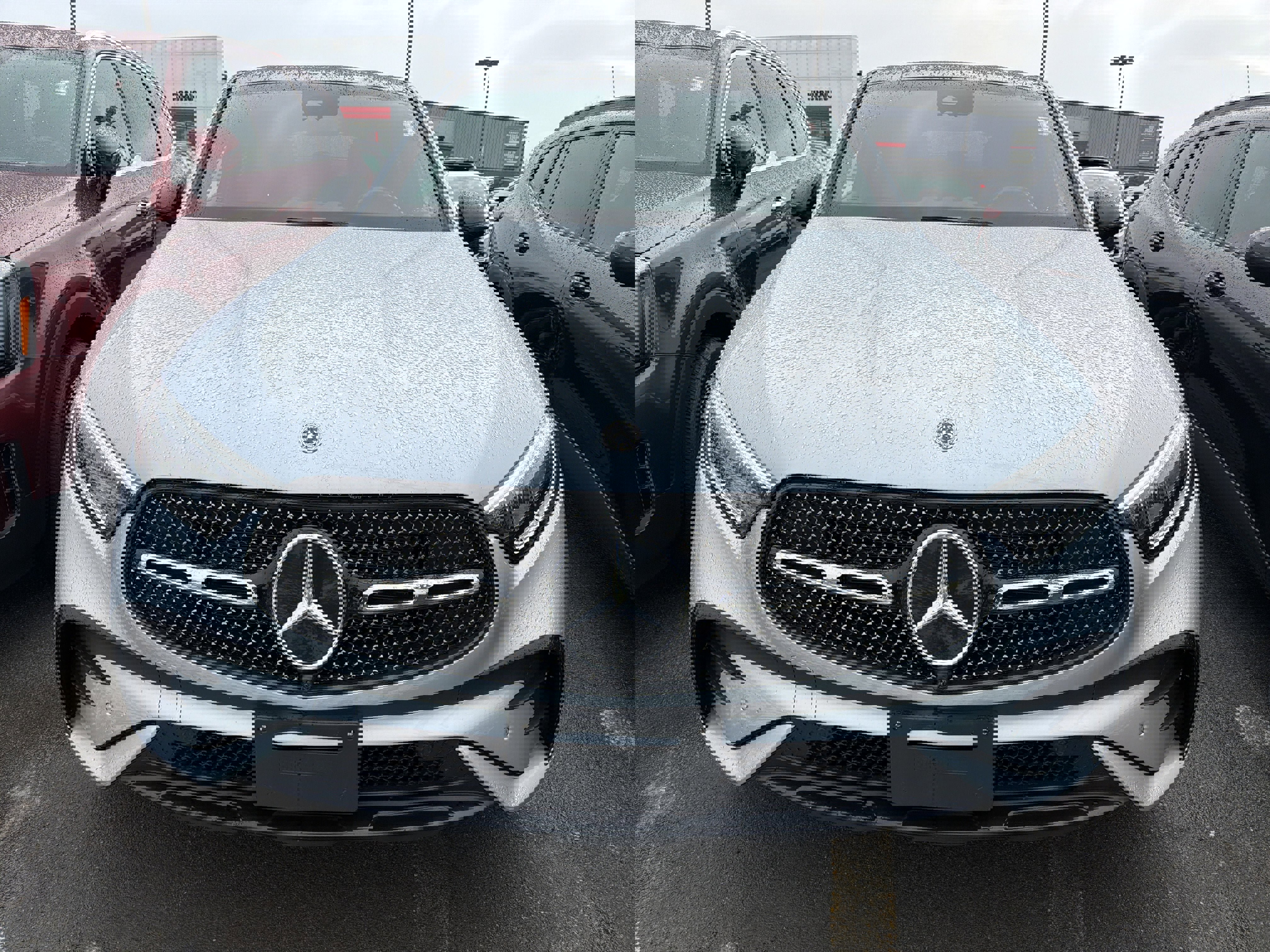 Used 2025 Mercedes-Benz GLC 300 4MATIC image 3
