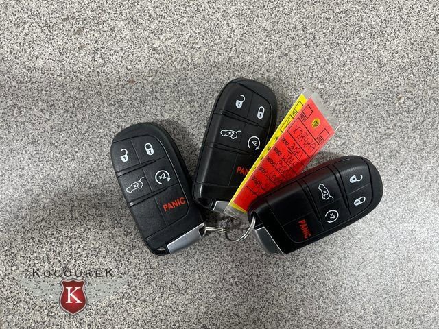 Used 2021 Jeep Grand Cherokee Altitude image 26