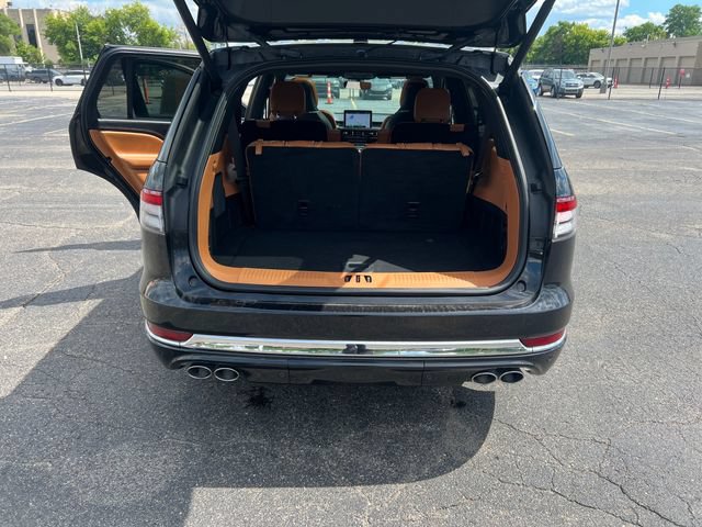 Used 2024 Lincoln Aviator Black Label w/ Dynamic Handling Package AWD/4WD image 25