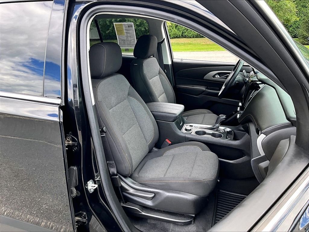Used 2020 Chevrolet Traverse LT AWD/4WD image 11