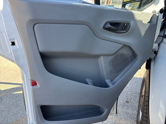 Used 2018 Ford Transit 350 XL image 15