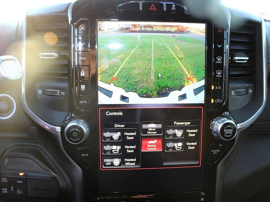 Used 2021 RAM 2500 Laramie w/ Night Edition image 26