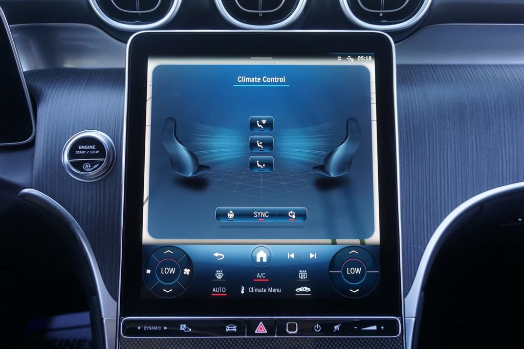 Used 2024 Mercedes-Benz GLC 300 4MATIC image 13