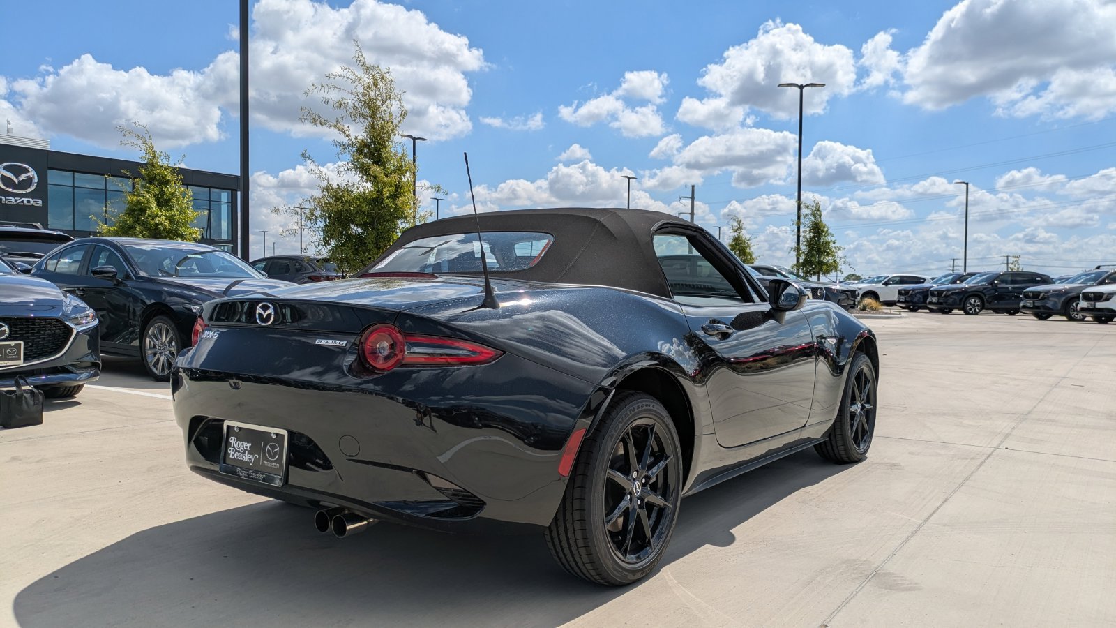 New 2026 MAZDA MX-5 Miata Sport RWD image 8