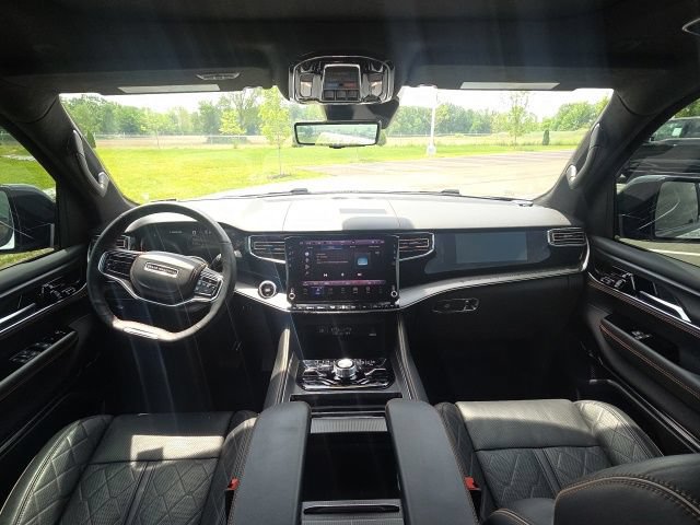 Used 2024 Jeep Grand Wagoneer Series III w/ Quick Order Packagew 28T AWD/4WD image 23
