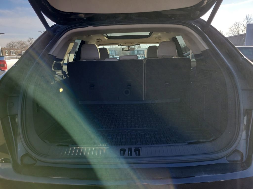 Certified 2023 Lincoln Nautilus Reserve w/ Equipment Group 201A image 10