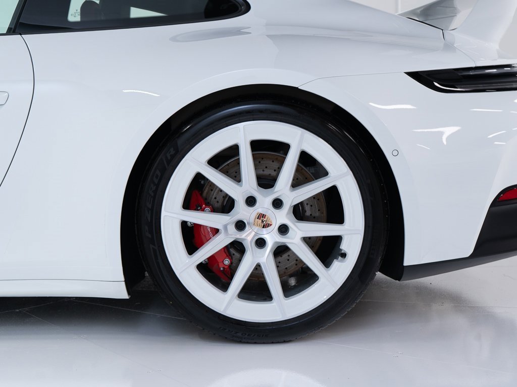 Used 2025 Porsche 911 Carrera 4 GTS image 38