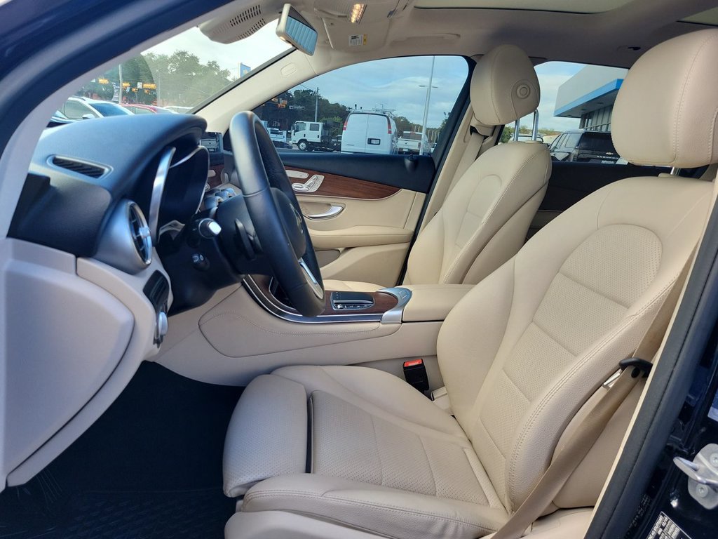 Used 2020 Mercedes-Benz GLC 300 image 20