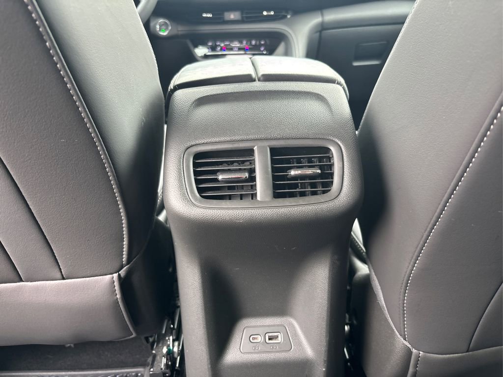Used 2023 Buick Envision Preferred AWD/4WD image 34