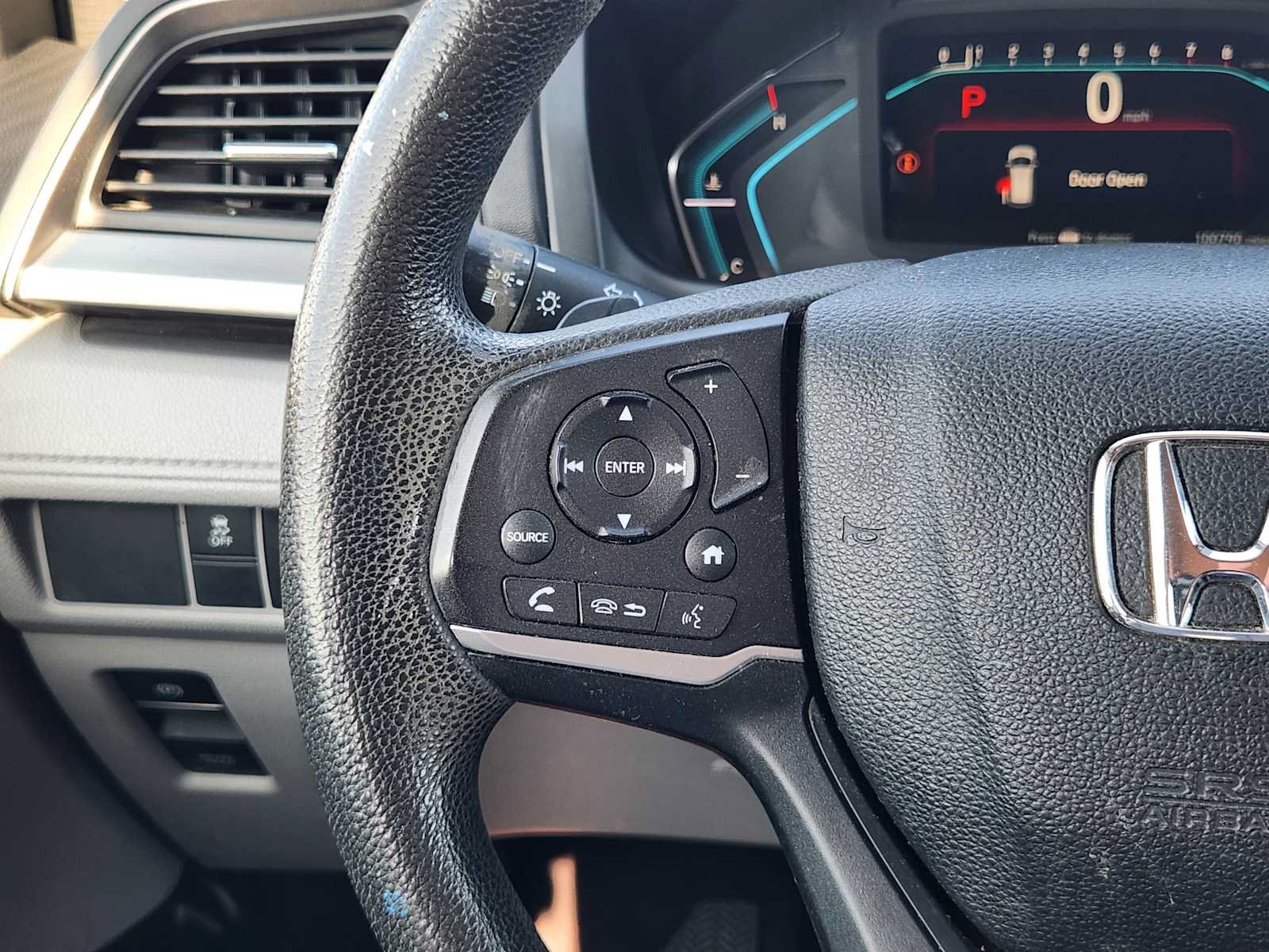 Used 2018 Honda Odyssey LX image 26