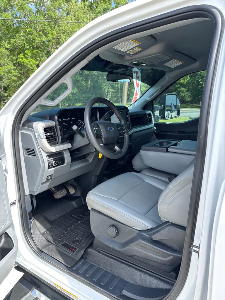 Used 2025 Ford F450 XL w/ XL Chrome Package image 8