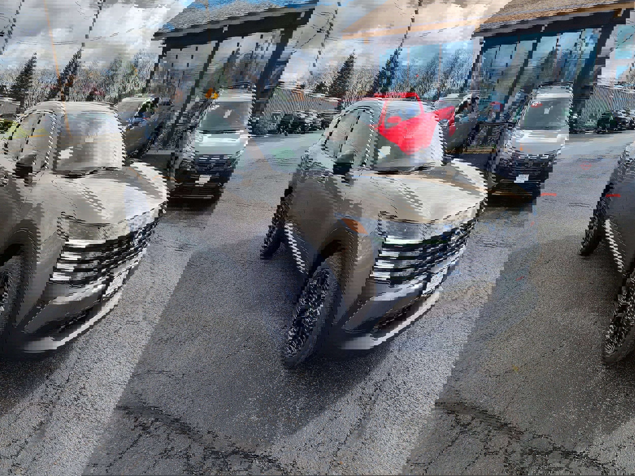 New 2026 Nissan Kicks SR