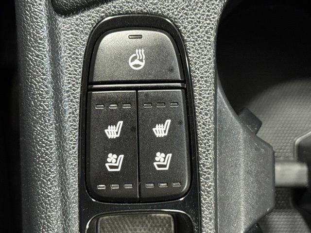 Used 2019 Kia Niro Touring FWD image 23